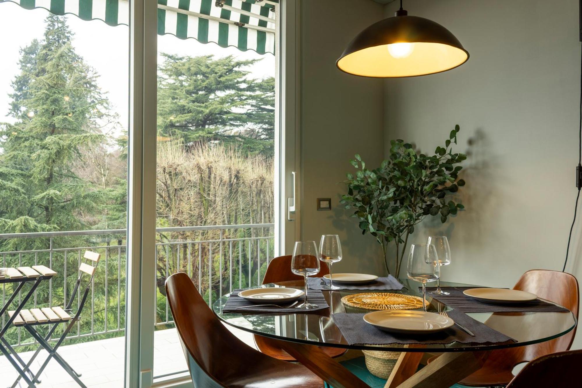 The Silky Way Apartment Комо Екстериор снимка